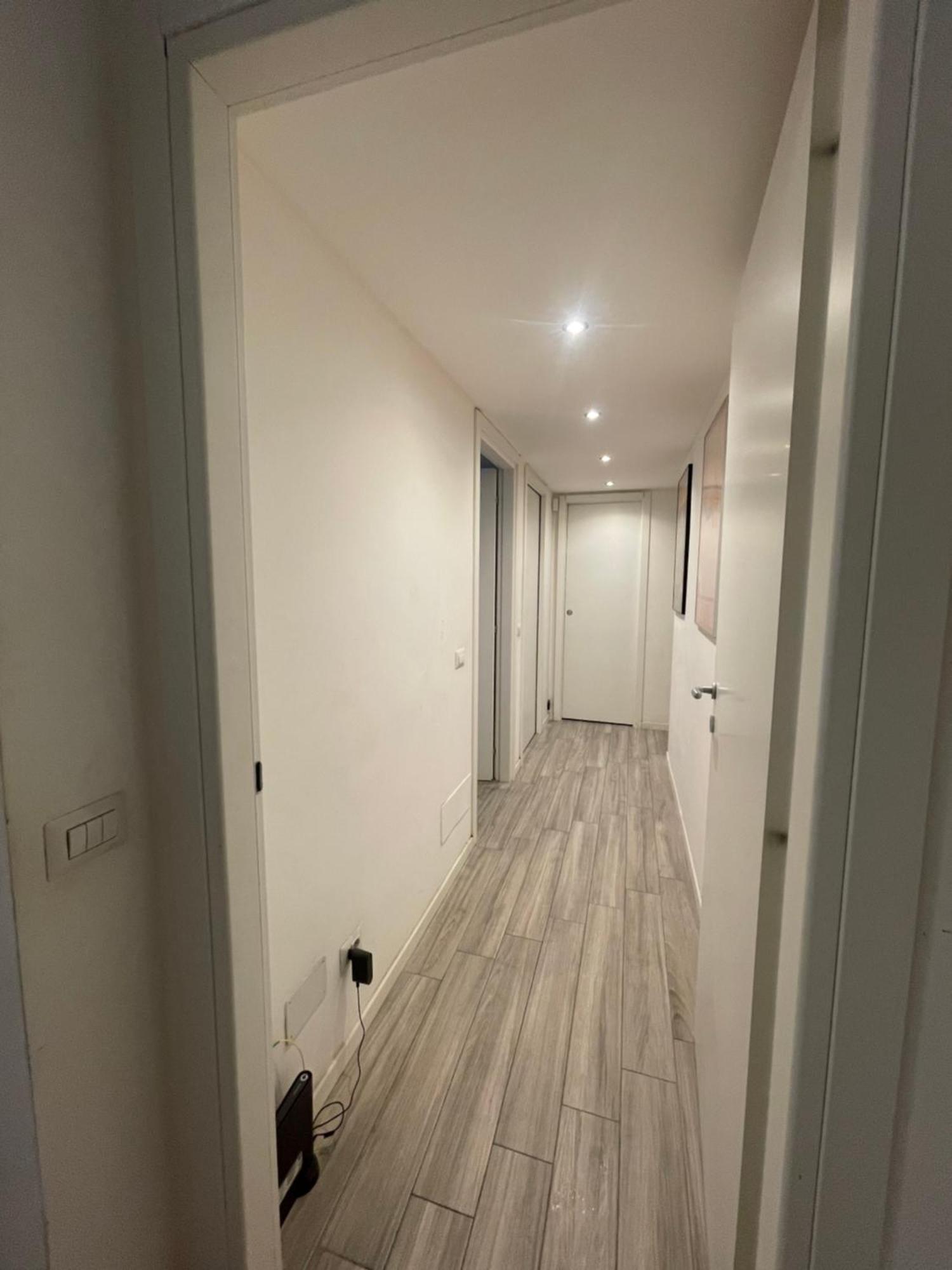 Gardone Apartment - Ampio Appartamento Con 2 Camere Da Letto - Comodo Per Duomo! Милан Экстерьер фото