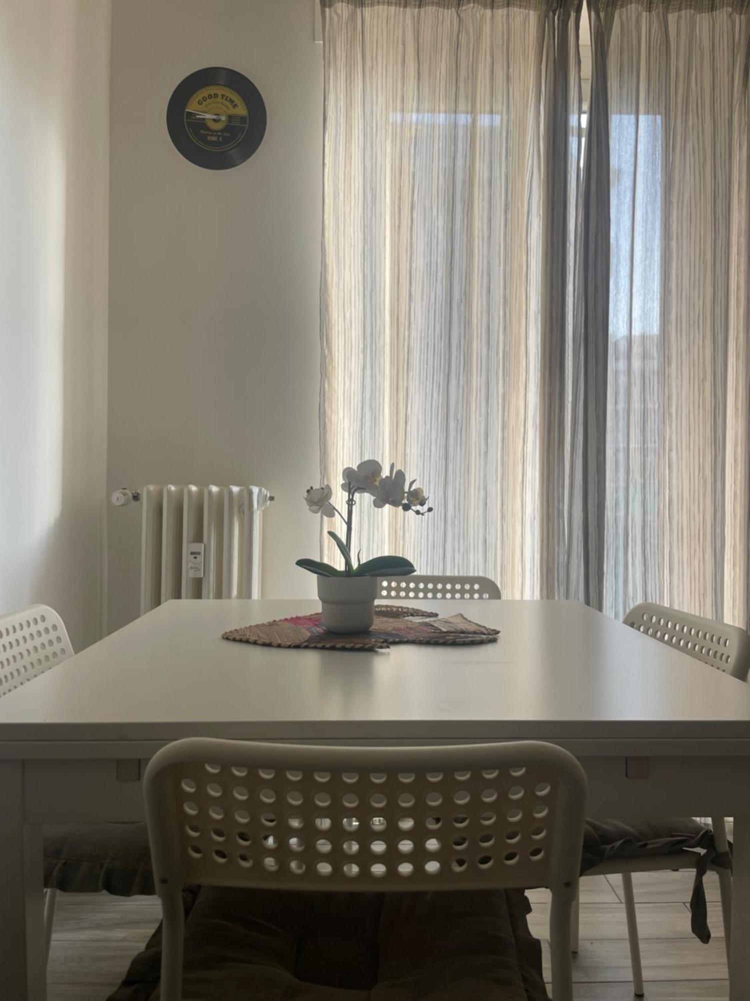 Gardone Apartment - Ampio Appartamento Con 2 Camere Da Letto - Comodo Per Duomo! Милан Экстерьер фото