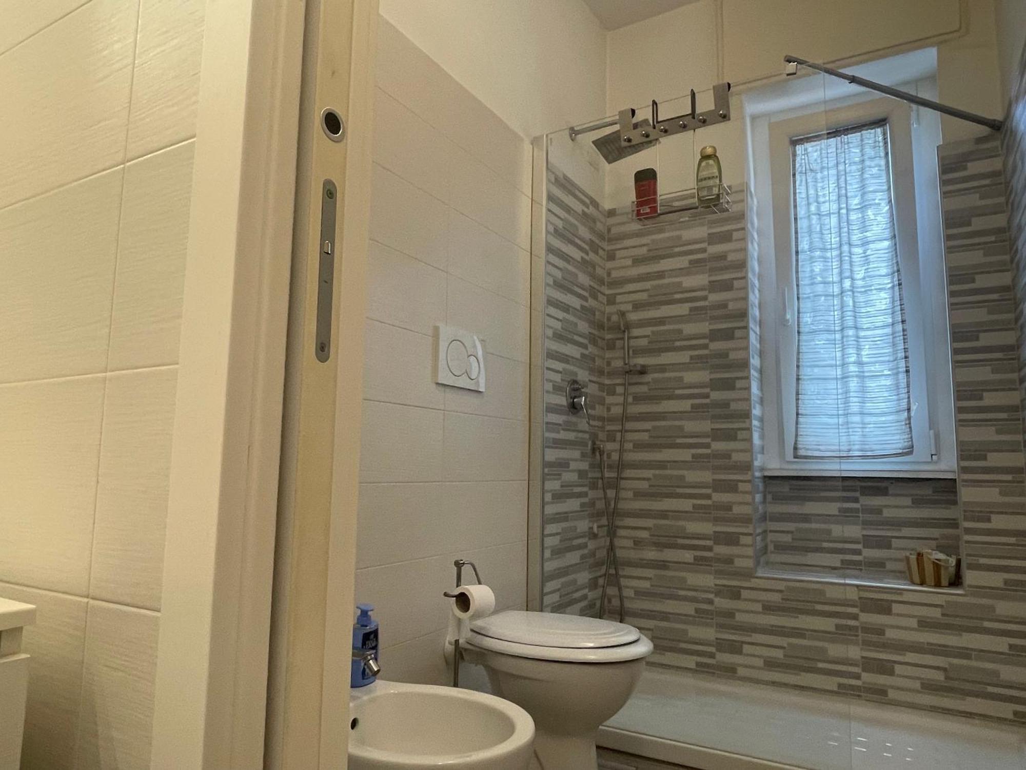 Gardone Apartment - Ampio Appartamento Con 2 Camere Da Letto - Comodo Per Duomo! Милан Экстерьер фото